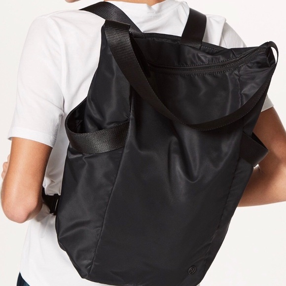 lululemon athletica Handbags - Lululemon Enroute Bag Tote Backpack